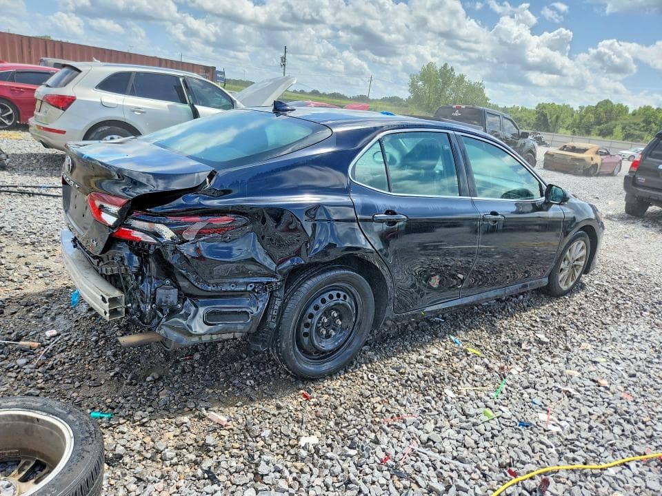 2024 TOYOTA CAMRY LE 3