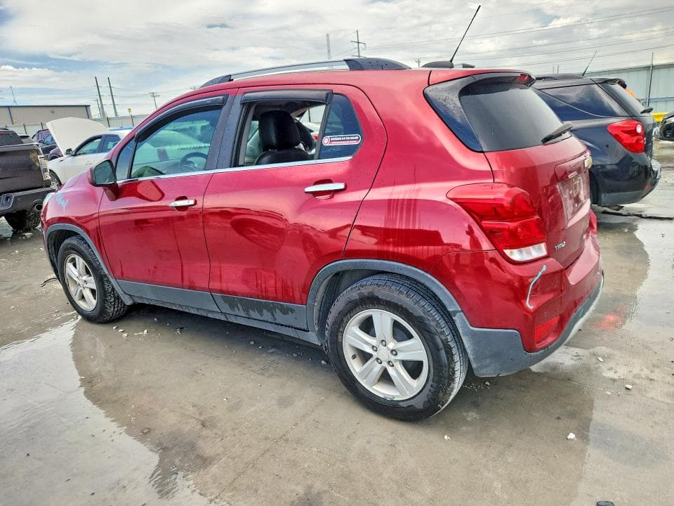 2020 CHEVROLET TRAX 1LT 2