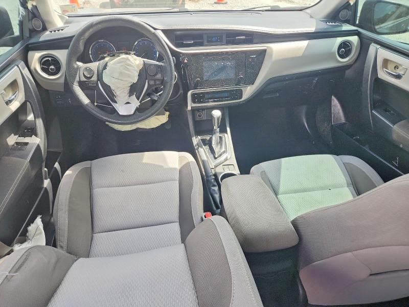 2017 TOYOTA COROLLA LE 8