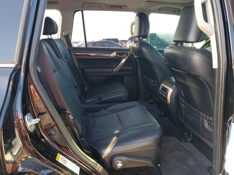 2017 LEXUS GX 460 10