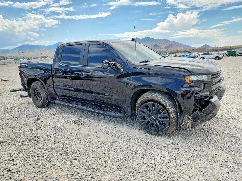 2020 CHEVROLET SILVERADO K1500 RST 4