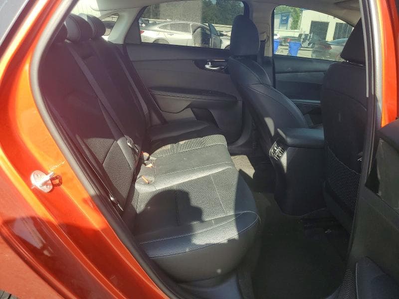 2019 KIA FORTE EX 10