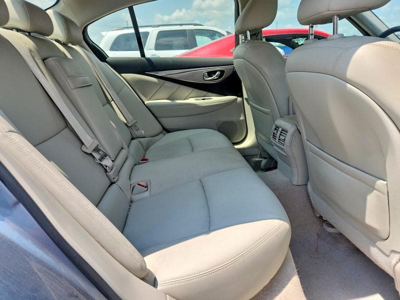 2017 INFINITI Q50 10