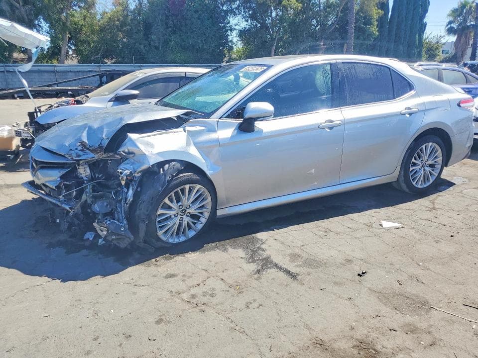 2018 TOYOTA CAMRY HYBRID XLE - 1
