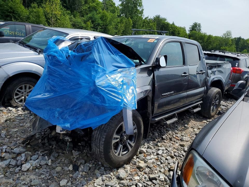 2019 TOYOTA TACOMA TRD SPORT - 1
