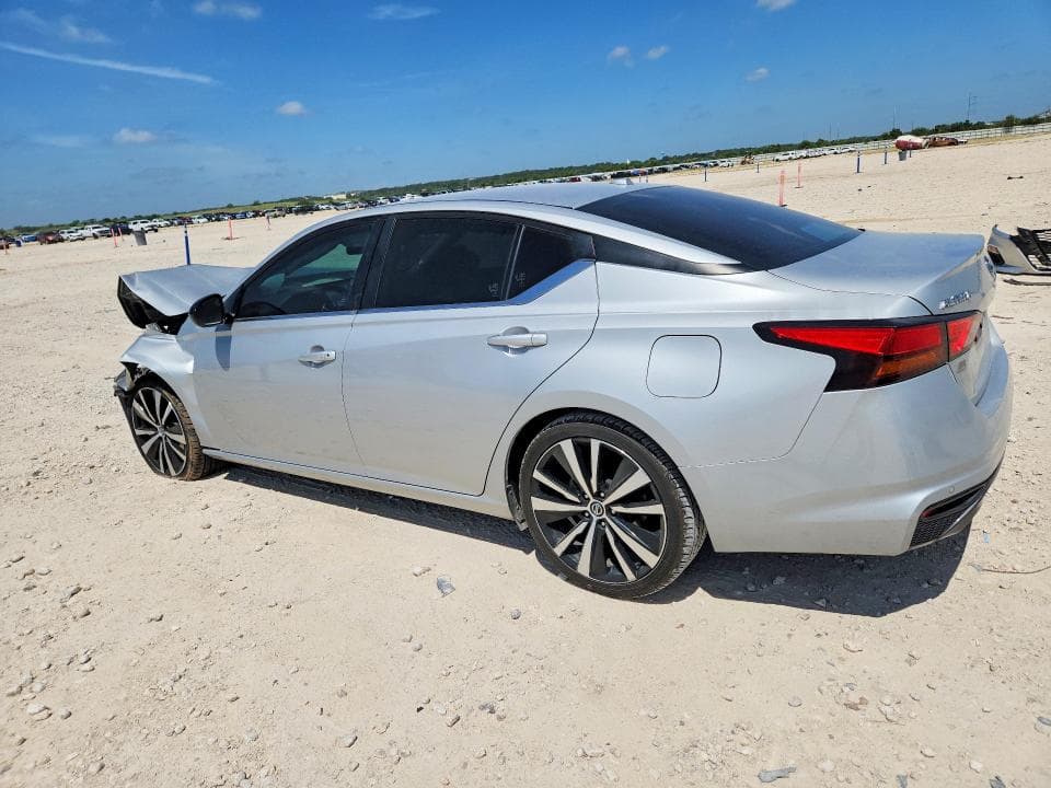 2022 NISSAN ALTIMA SR 2