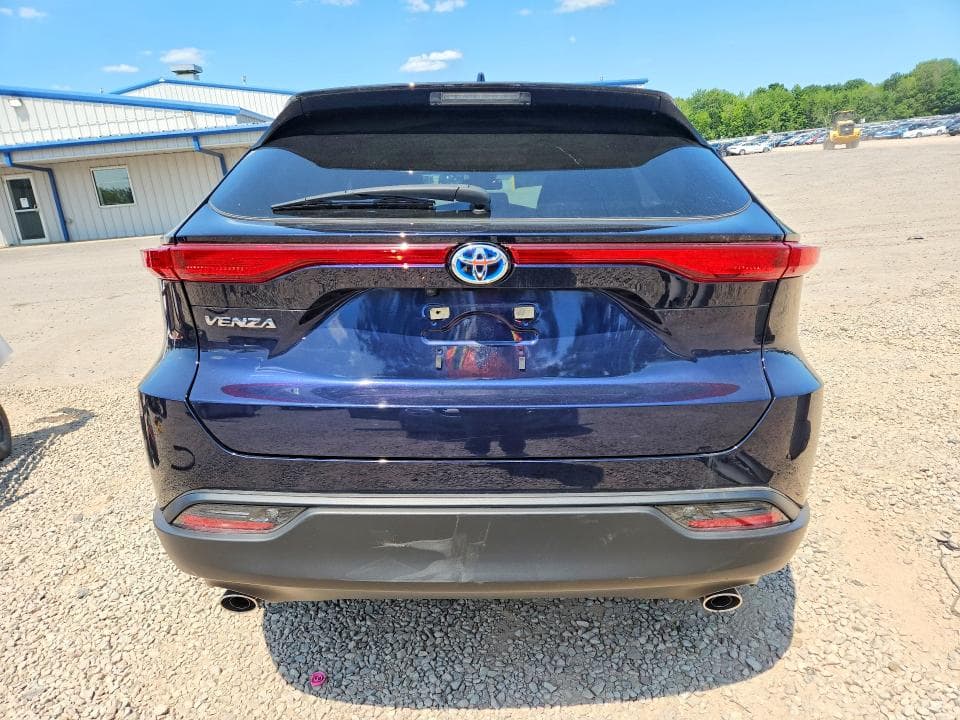 2023 TOYOTA VENZA LE 6