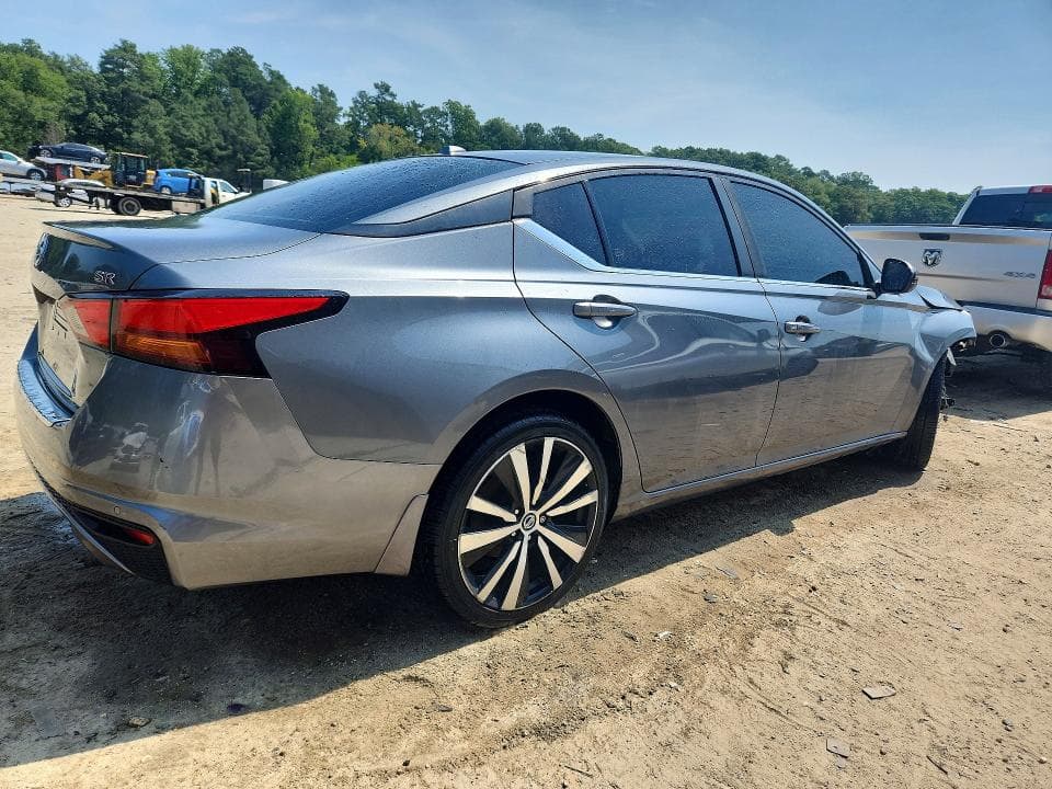 2020 NISSAN ALTIMA SR 3