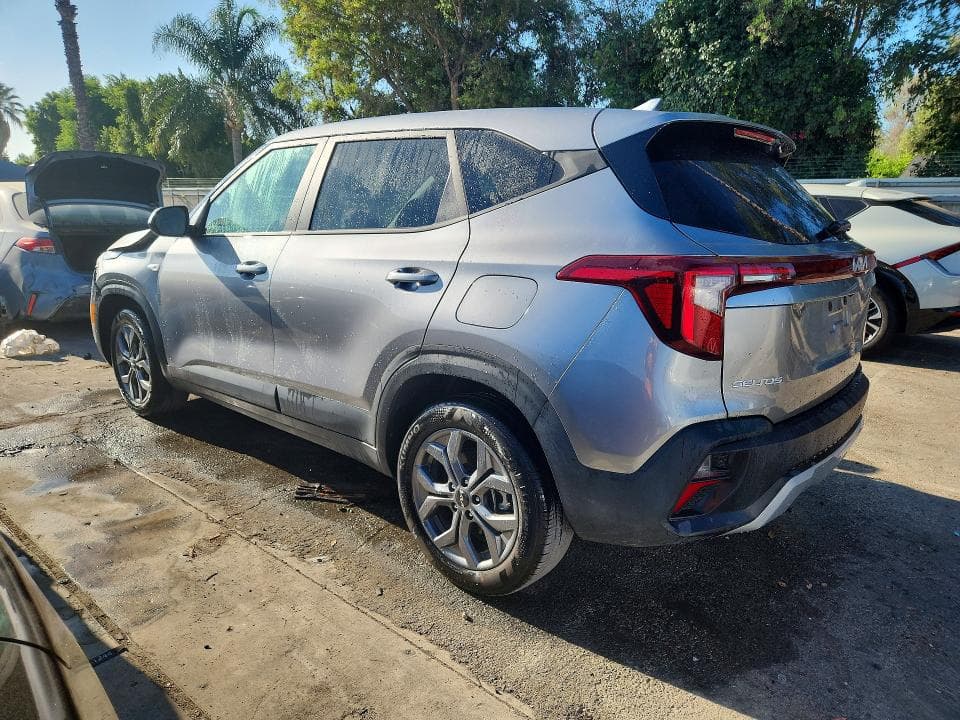 2026 KIA SELTOS LX 2