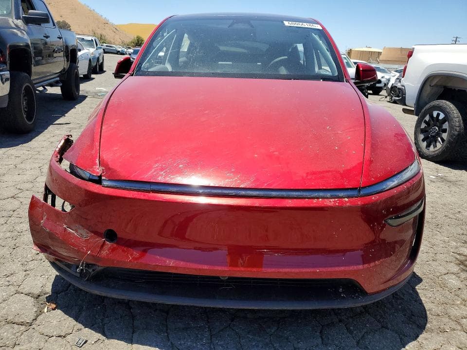 2026 TESLA MODEL Y 5