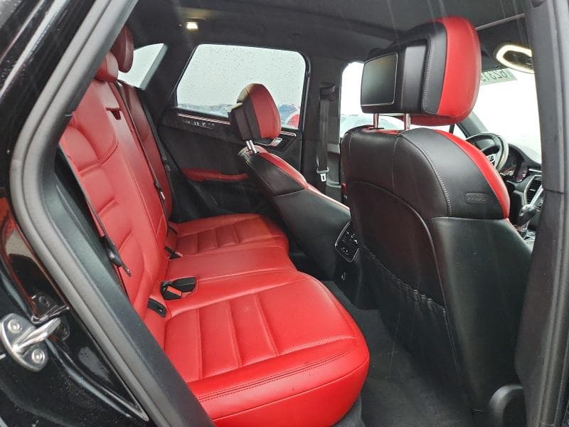 2018 PORSCHE MACAN GTS 10