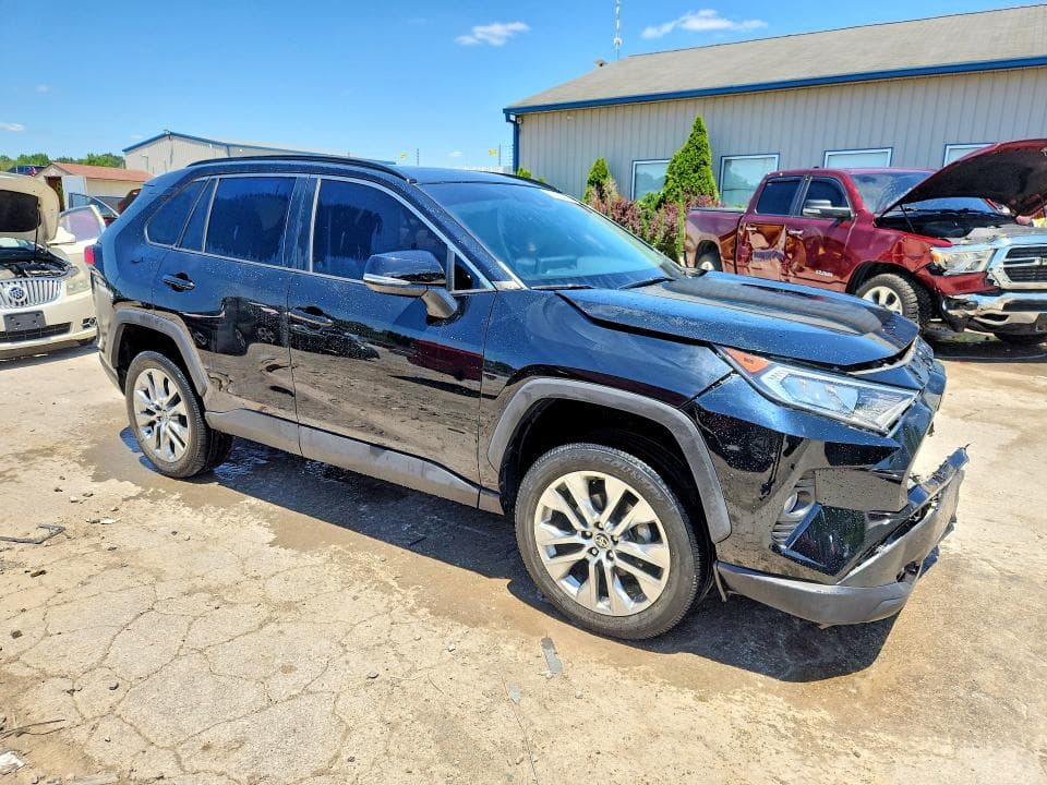 2021 TOYOTA RAV4 XLE PREMIUM 4