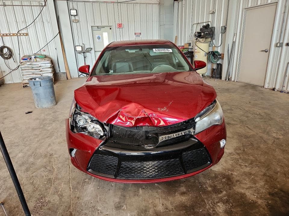 2017 TOYOTA CAMRY SE 5