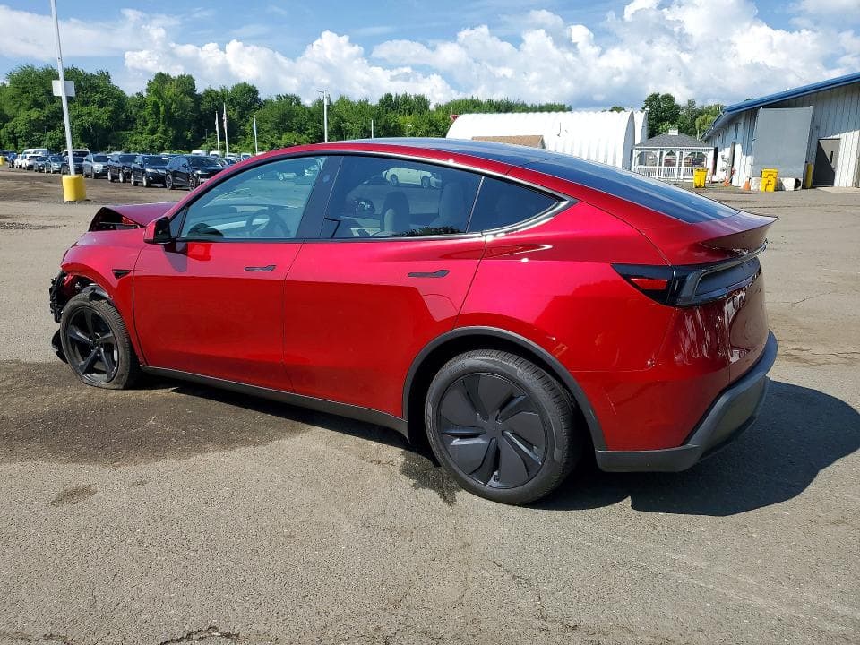 2026 TESLA MODEL Y 2