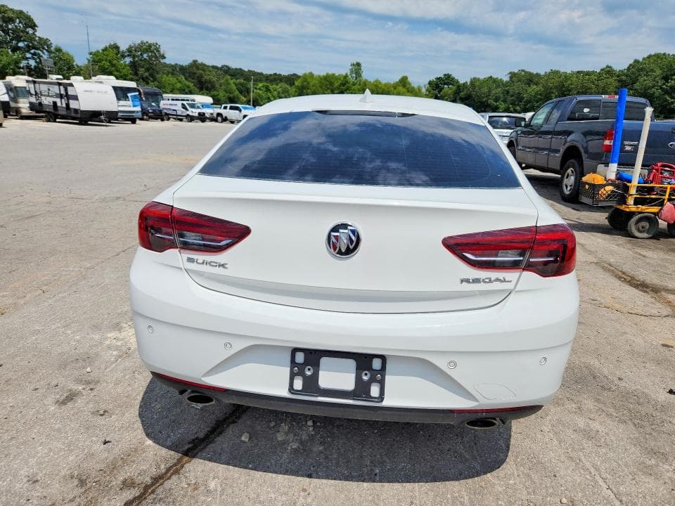 2018 BUICK REGAL ESSENCE 6