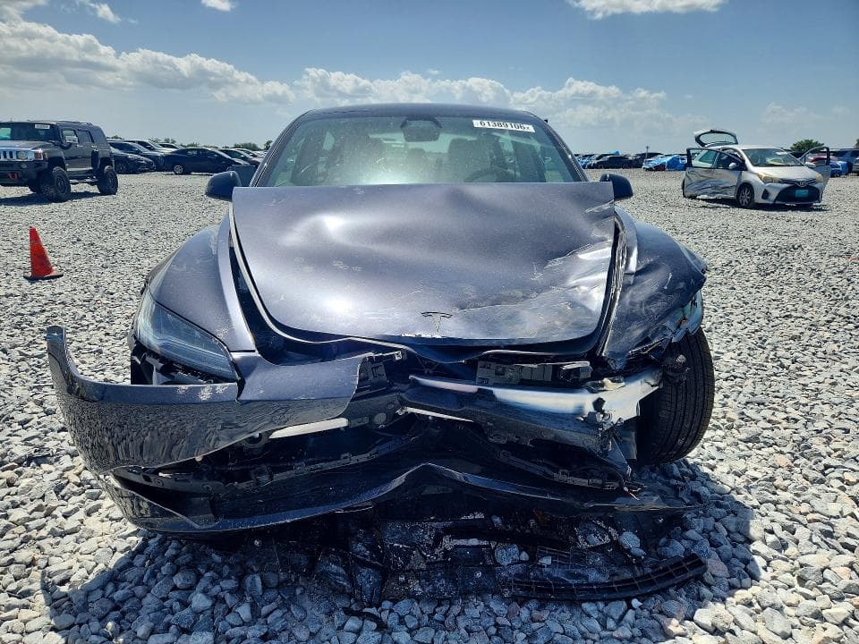 2026 TESLA MODEL 3 5