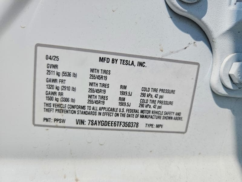 2026 TESLA MODEL Y 12