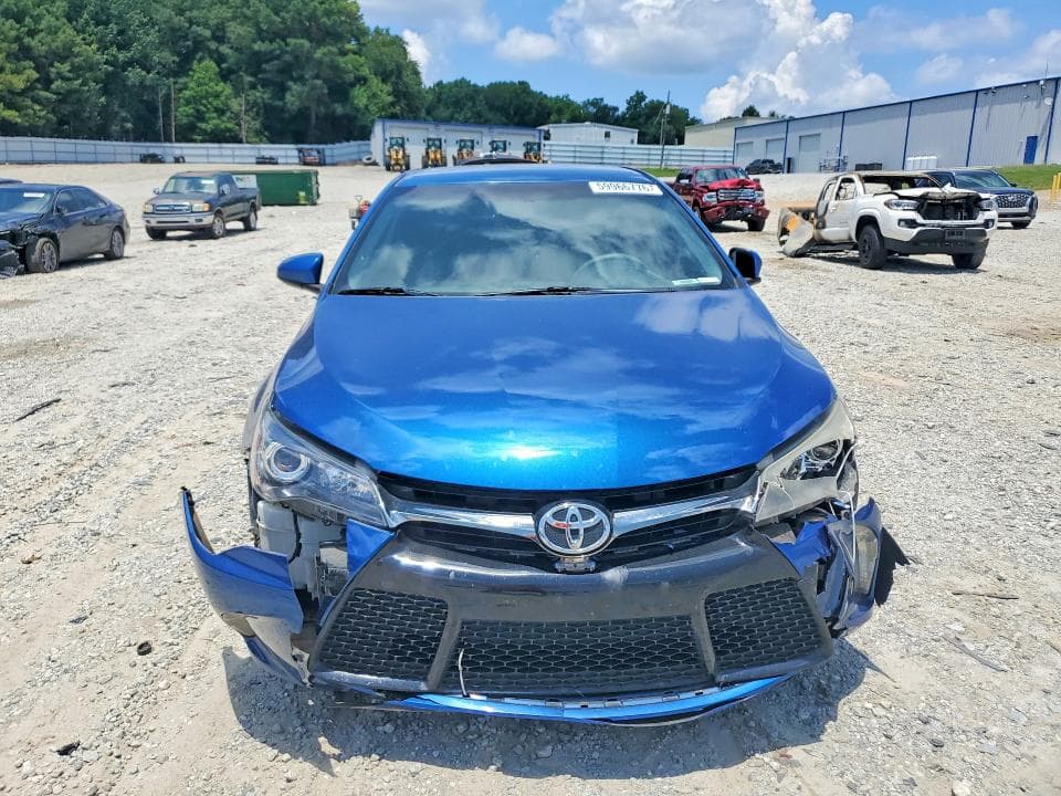2017 TOYOTA CAMRY SE 5
