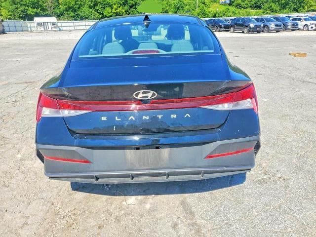 2024 HYUNDAI ELANTRA SE 6