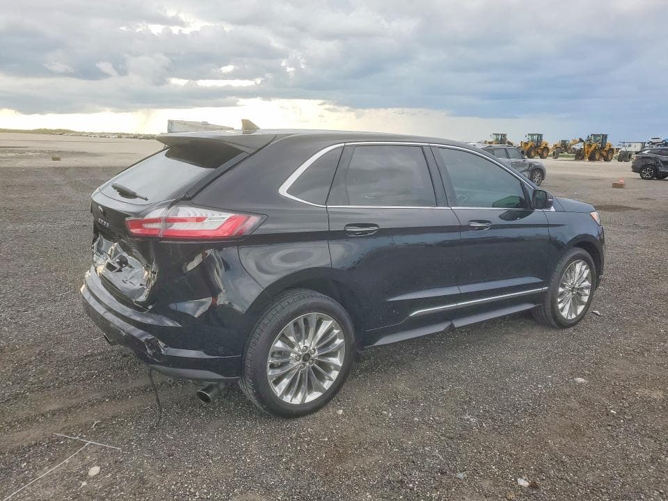 2022 FORD EDGE TITANIUM 3
