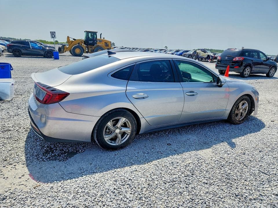 2021 HYUNDAI SONATA SE 3