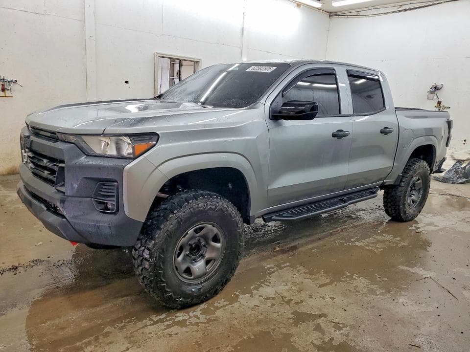 2024 CHEVROLET COLORADO - 1