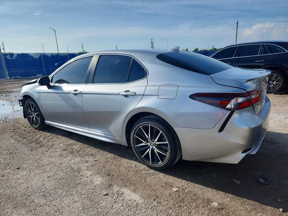 2023 TOYOTA CAMRY SE 2