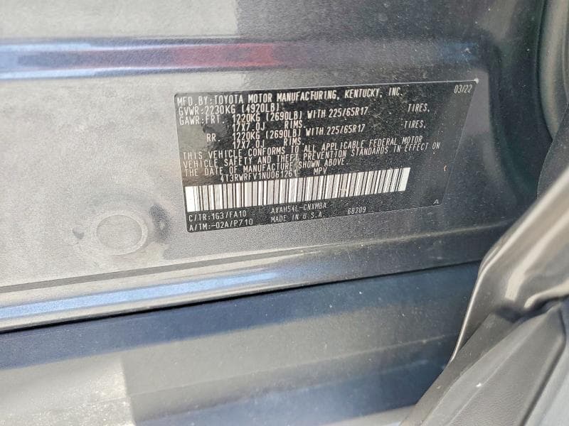 2022 TOYOTA RAV4 XLE 13