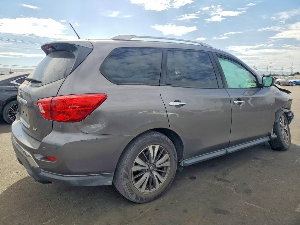 2017 NISSAN PATHFINDER SV 3
