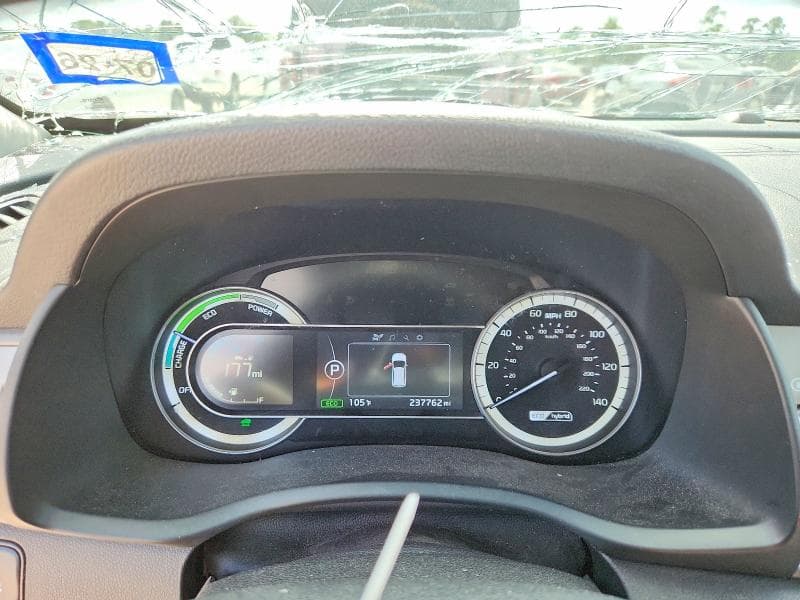 2019 KIA NIRO LX 9