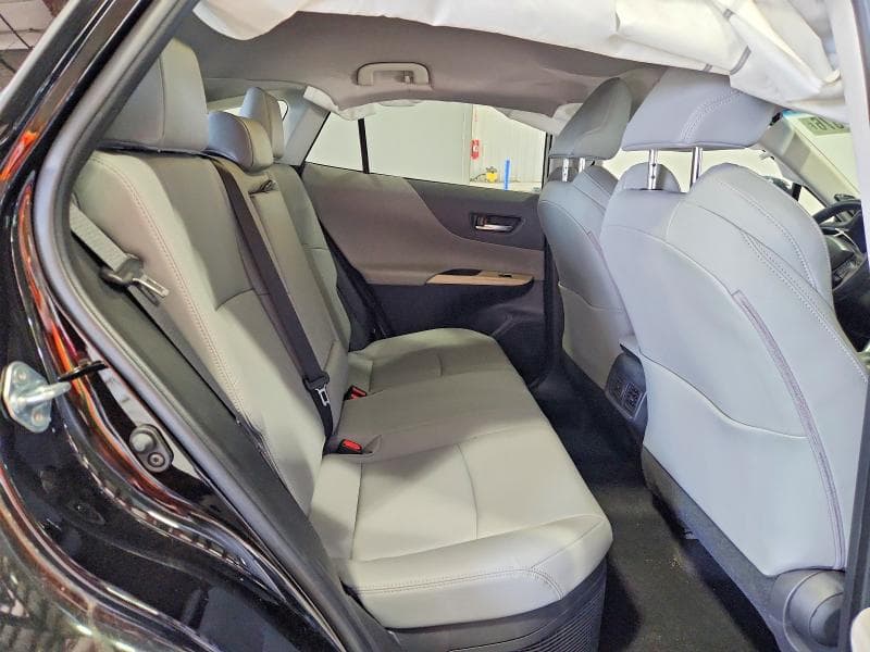 2024 TOYOTA VENZA XLE 11
