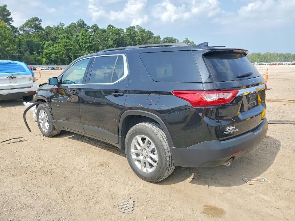2021 CHEVROLET TRAVERSE LT 2