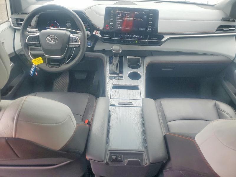 2023 TOYOTA SIENNA XSE 7-PASSENGER 8