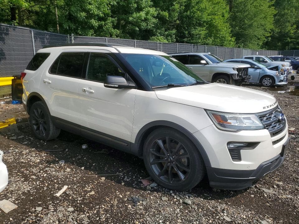 2019 FORD EXPLORER XLT 4