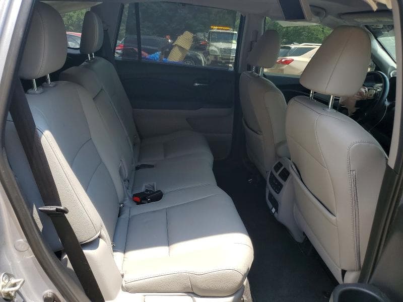 2019 HONDA PILOT TOURING 11