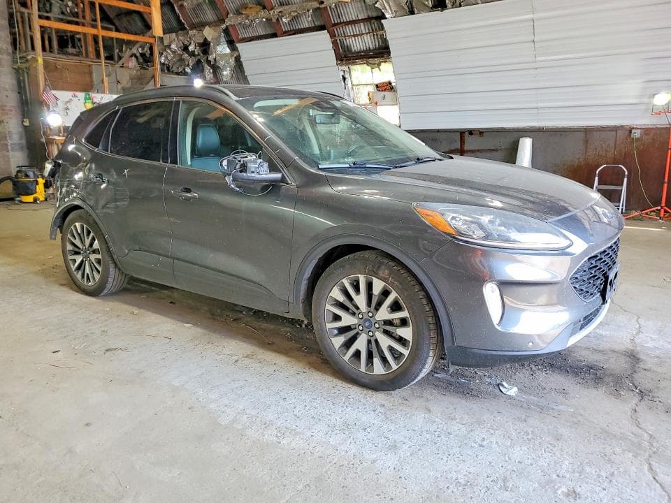 2020 FORD ESCAPE TITANIUM 4