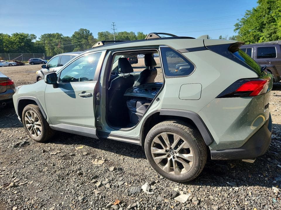 2019 TOYOTA RAV4 XLE PREMIUM 2
