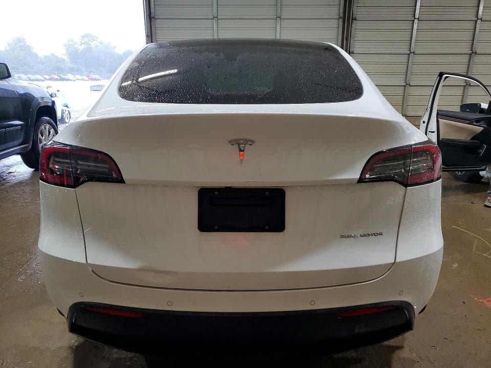 2022 TESLA MODEL Y 6