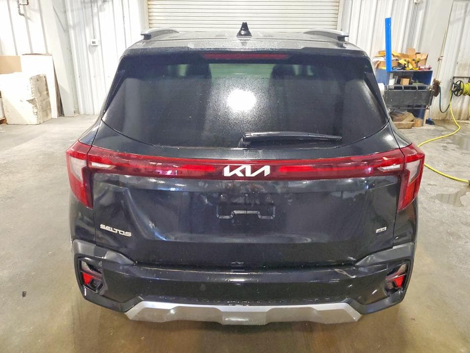 2024 KIA SELTOS EX 6