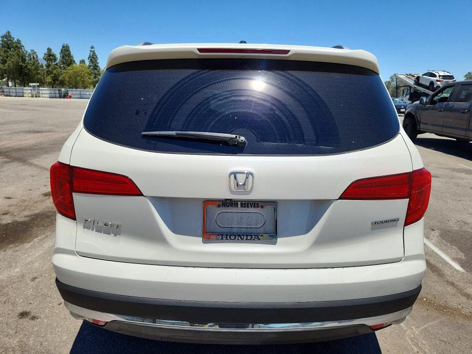 2018 HONDA PILOT TOURING 6