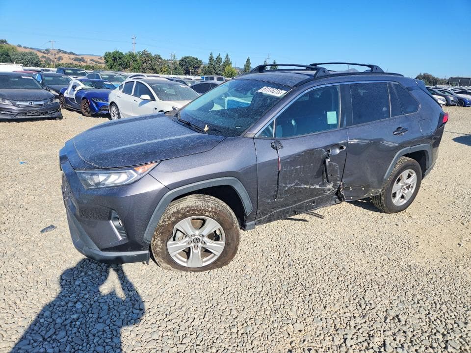 2021 TOYOTA RAV4 XLE