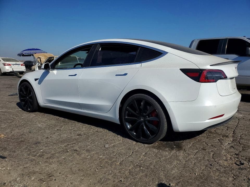 2018 TESLA MODEL 3 2