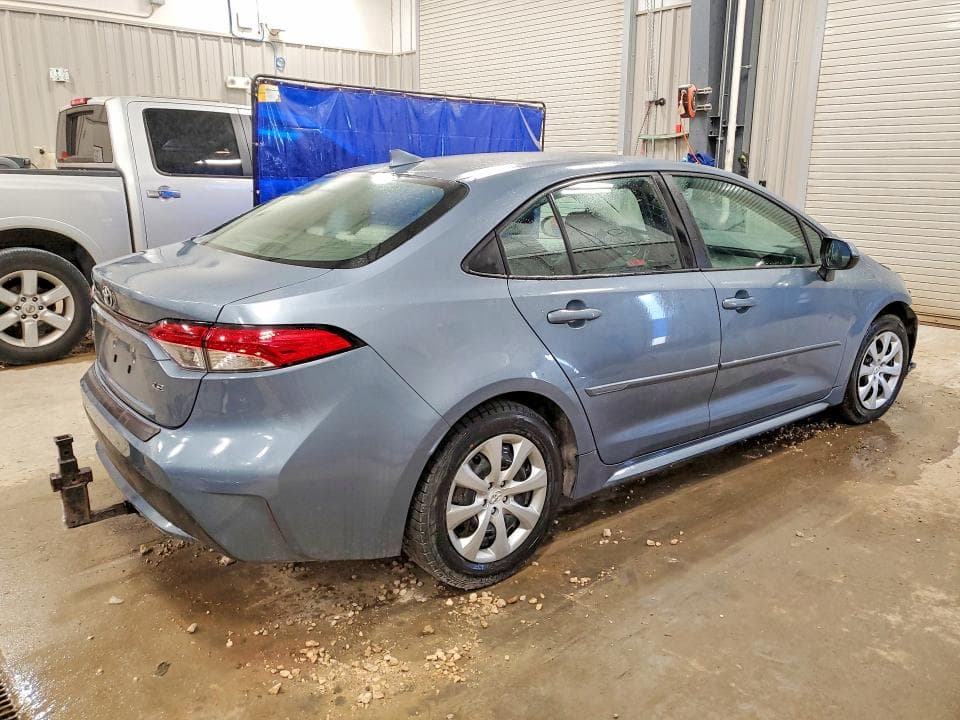 2020 TOYOTA COROLLA LE 3