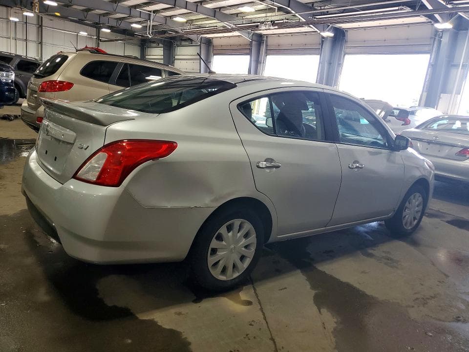 2017 NISSAN VERSA 1.6 SV 3