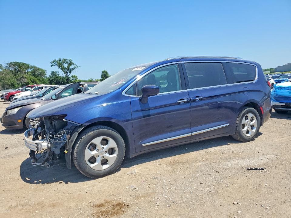 2017 CHRYSLER PACIFICA TOURING L PLUS - 1