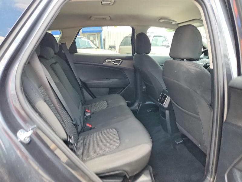 2023 KIA SPORTAGE LX 11