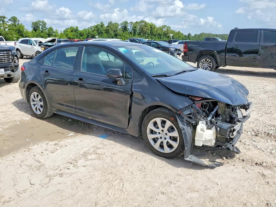 2021 TOYOTA COROLLA LE 4