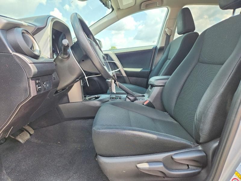 2017 TOYOTA RAV4 LE 7