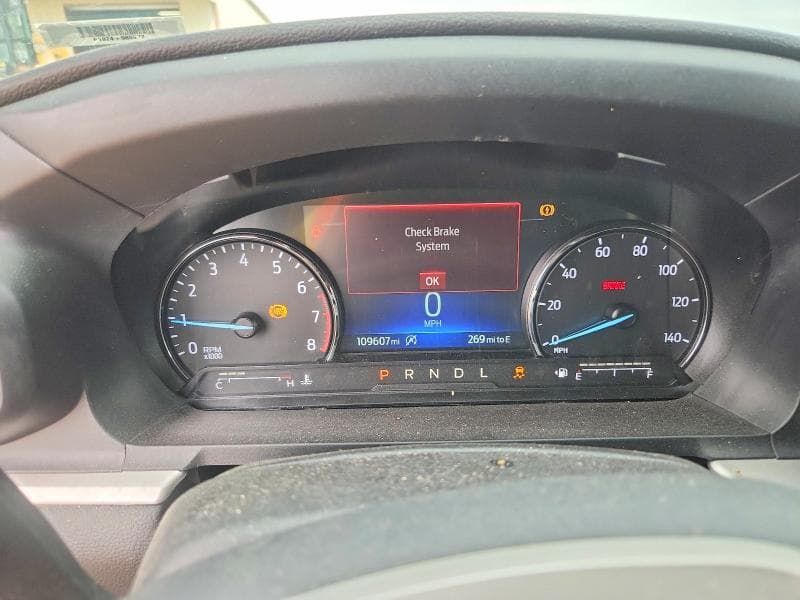 2021 FORD EXPLORER XLT 9