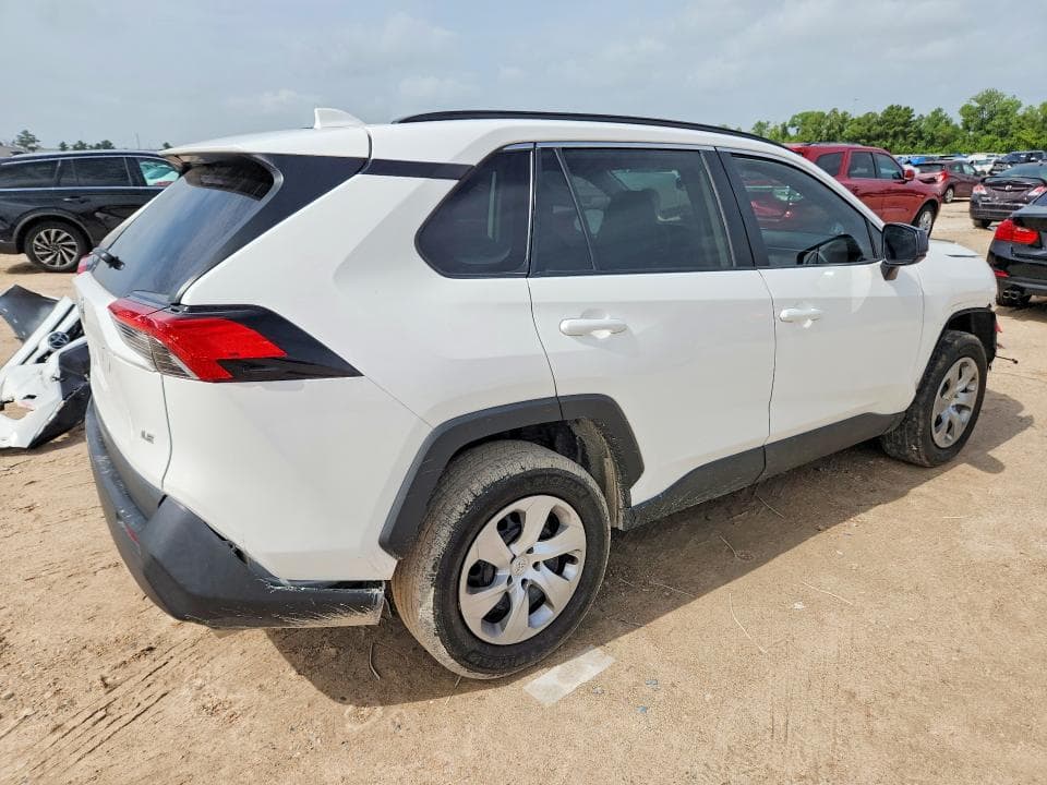 2021 TOYOTA RAV4 LE 3